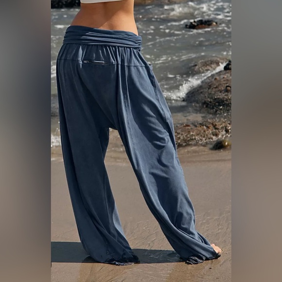 FP Movement Hot Shot Sport Pant - Picture 3 of 10